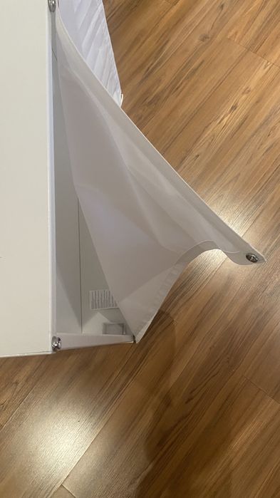 Vendo caixa de arrumacao p/cama (Vardö)