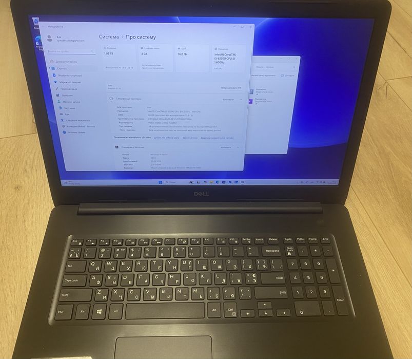 Продам DELL inspiron 17 i5-8250U