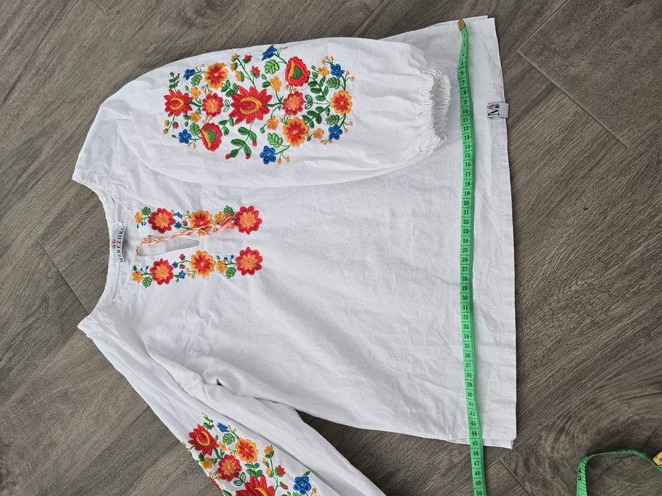 Вишиванка для дівчинки