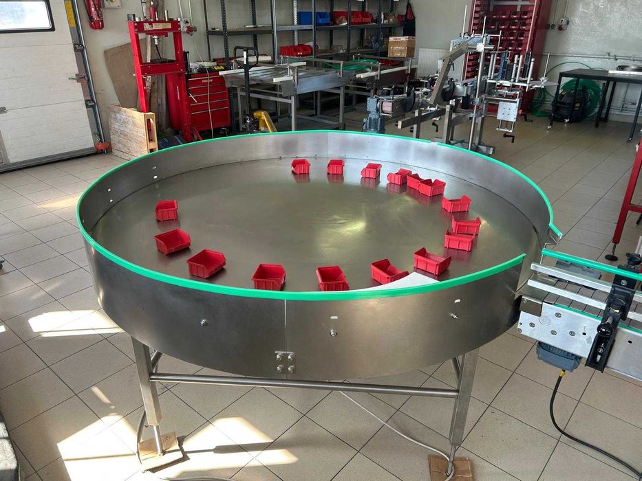 Stół obrotowy podawczy/odbiorczy do pakowania