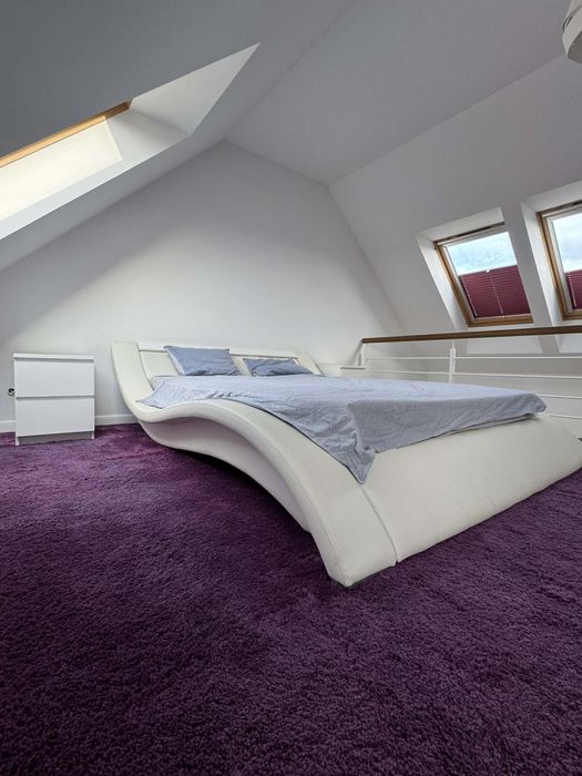 łóżko małżeńskie