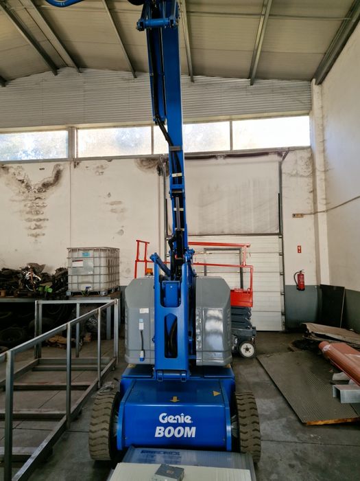 Braço elevador articulado Genie  Z-34/22N