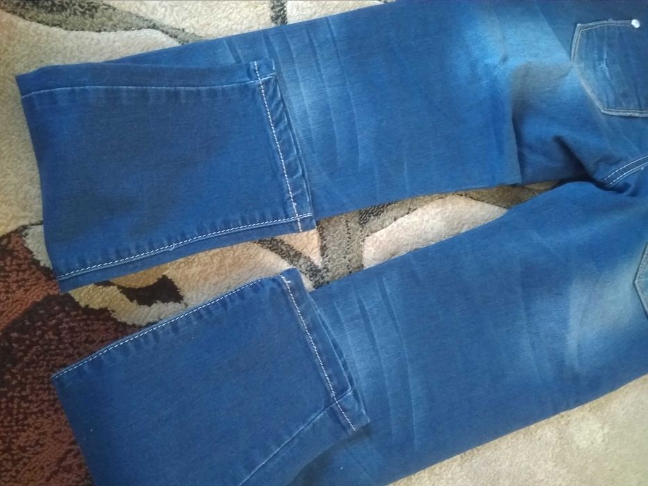Spodnie jeansowe r.152