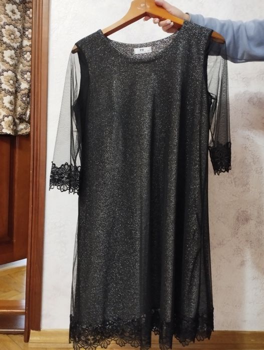 Плаття з блискітками
