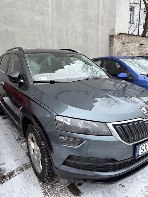 Skoda Karoq pierwszy właściciel, nowe auto kupione w salonie Skody, bezwypadkowe