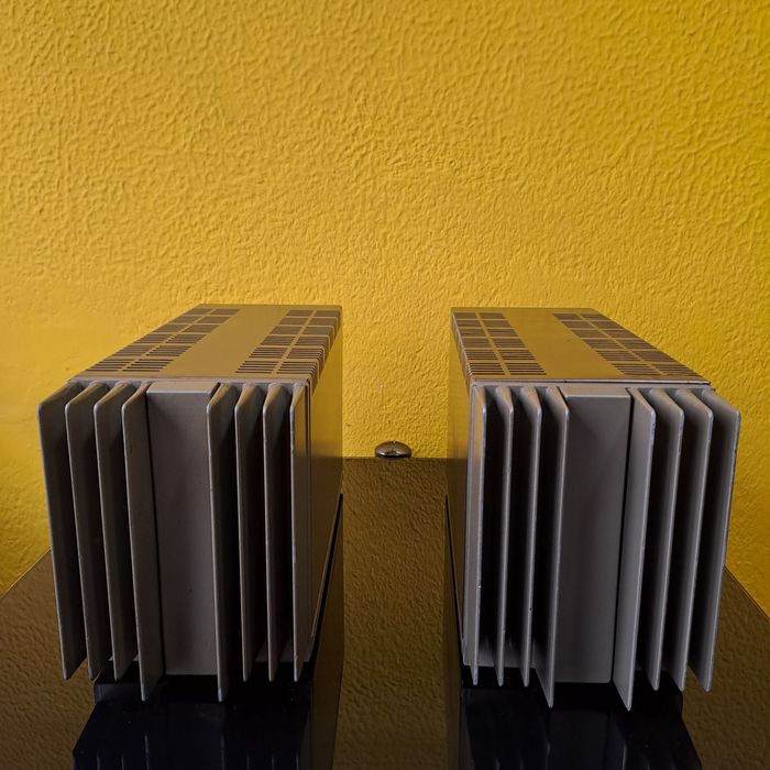 Quad 50E amplificadores (monoblocos)