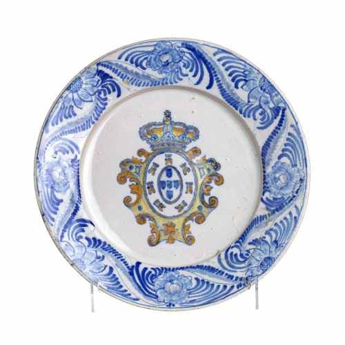 Faianças - Prato brasonado em faiança de Coimbra - Século XIX