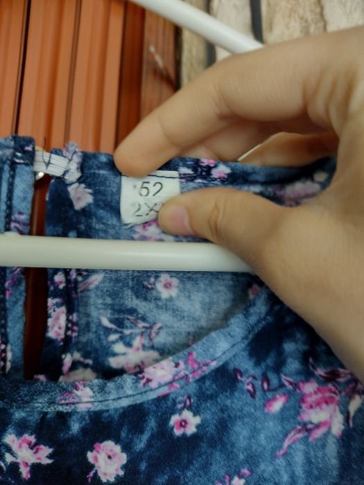 Tunika bez rękawów w kwiaty