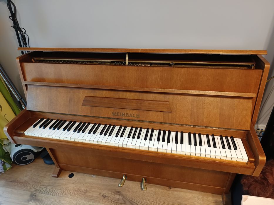 Pianino Weinbach