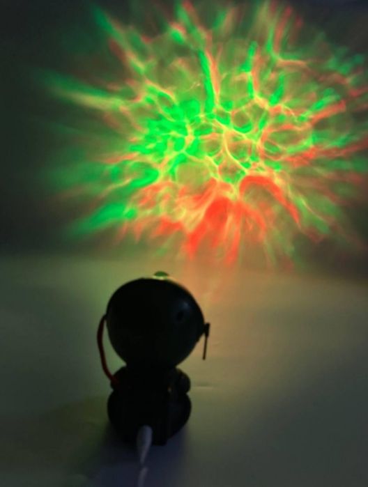 Робот-нічник , чорного кольору