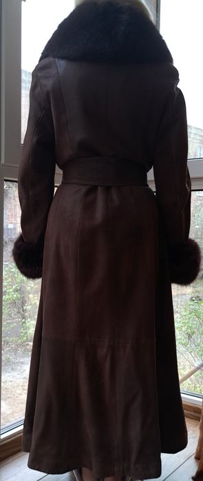 Женский кожаный плащ