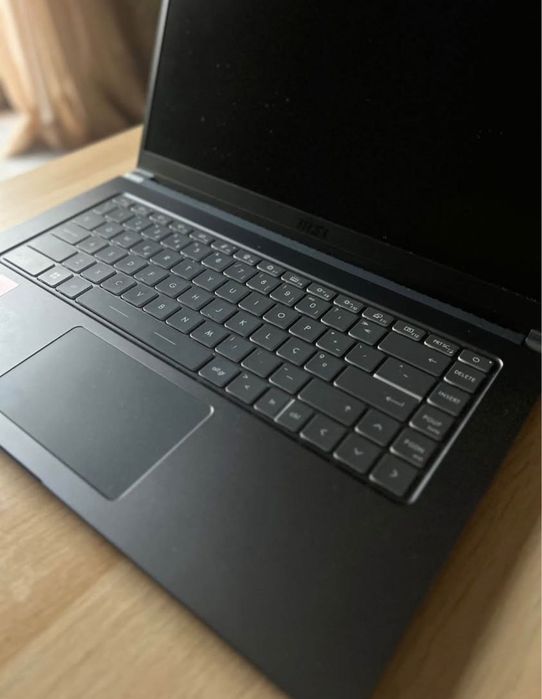 Portátil MSI 15.6" Modern 15 A5M-284XPT
