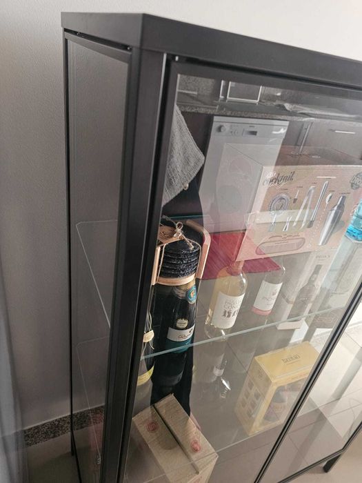 Vitrine Rudsta como nova