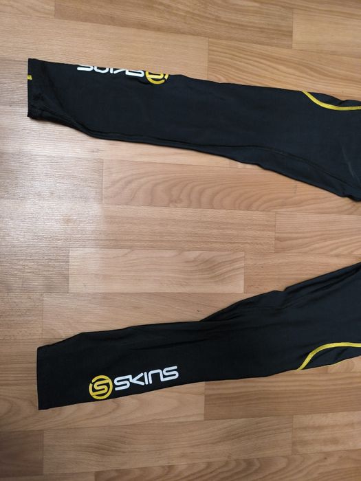 Компрессионные лосины, леггинсы тайтсы Skins размер M
