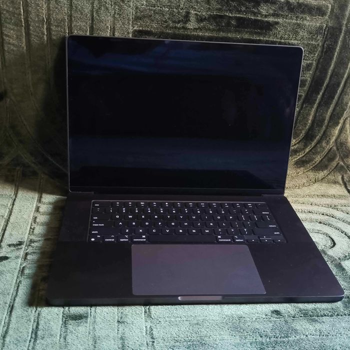 Apple Macbook M4 Pro