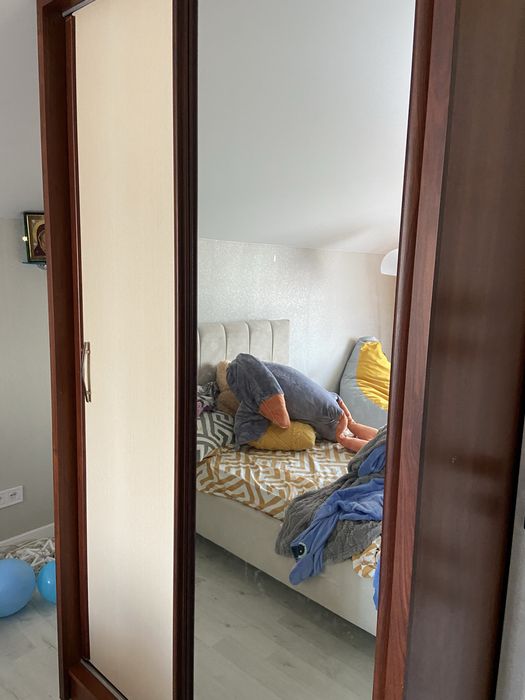 Шафа купе з дзерколом