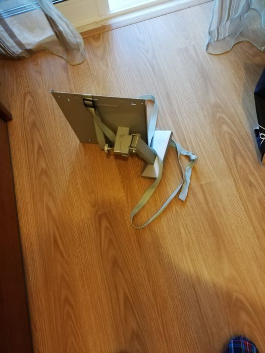Vendo suporte para pendurar a tv