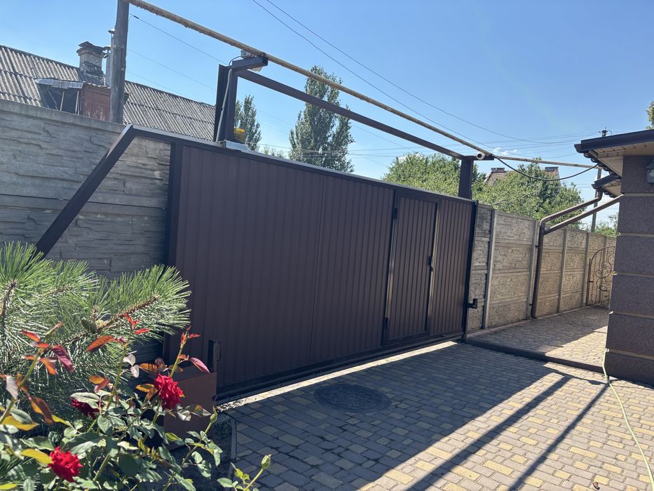 Продаж будинку Дніпровський, Правий беріг