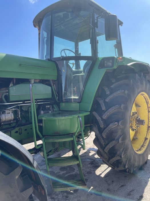 Трактор John Deere 4955