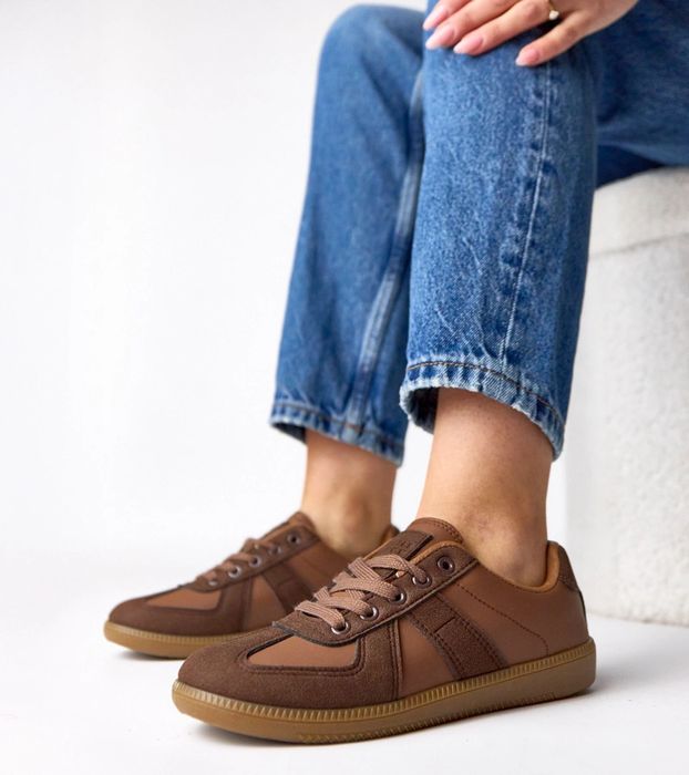 Brązowe sneakersy na platformie Valentine