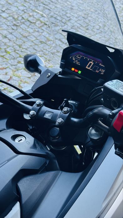 Honda NC750X (2018) – Estado de Nova (1.080 km reais)