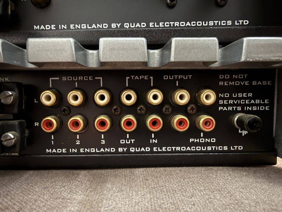 Quad 909 Audio set - Pre amp - CD player - Tuner - Power amplifier