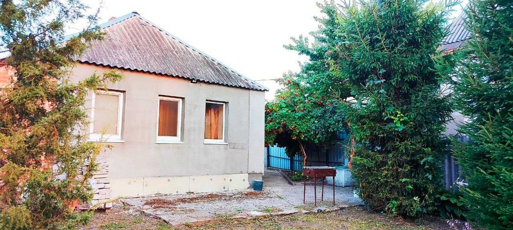 Продам будинок зі зручностями в Дергачах р-н 3- ї школи .