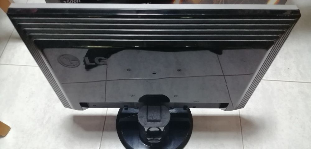 Monitor LG FLATRON 22"64740820956418124