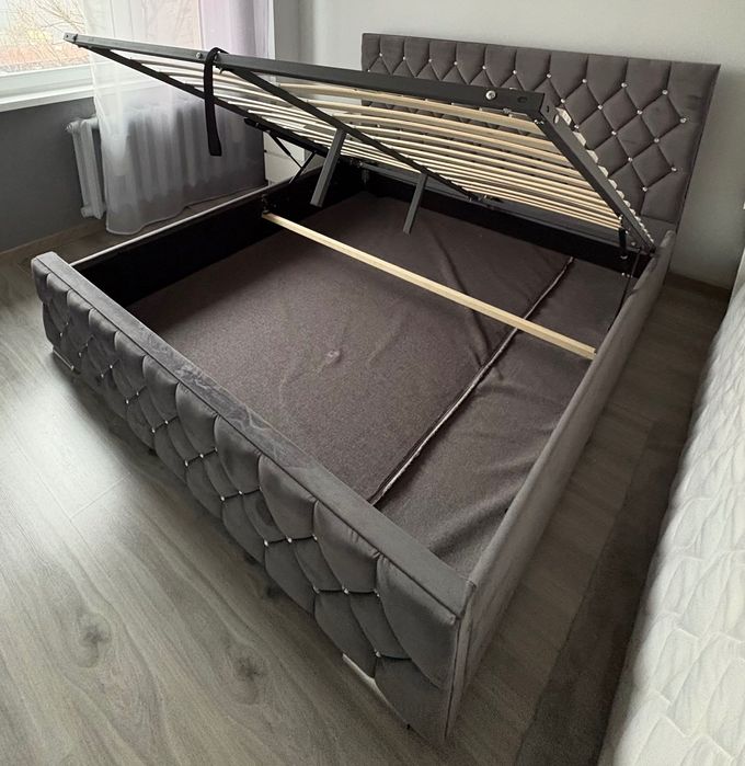 Łóżko tapicerowane 180x200 welur kryształki