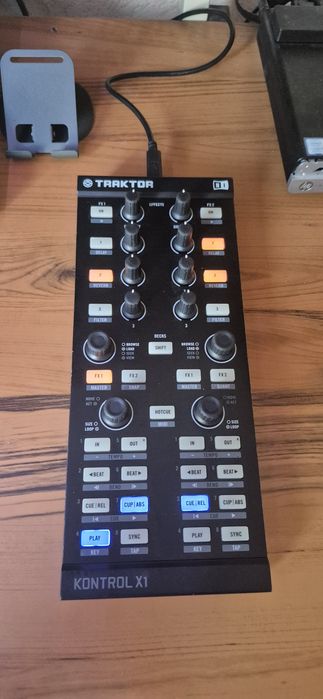 Native instruments traktor kontrol x1