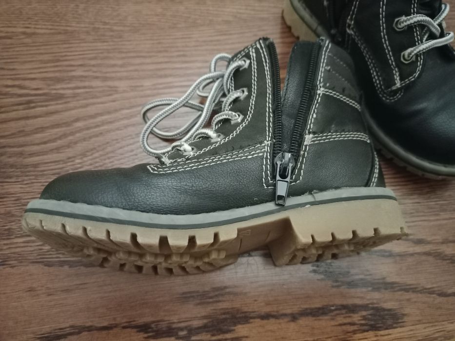 Дитячі черевички...