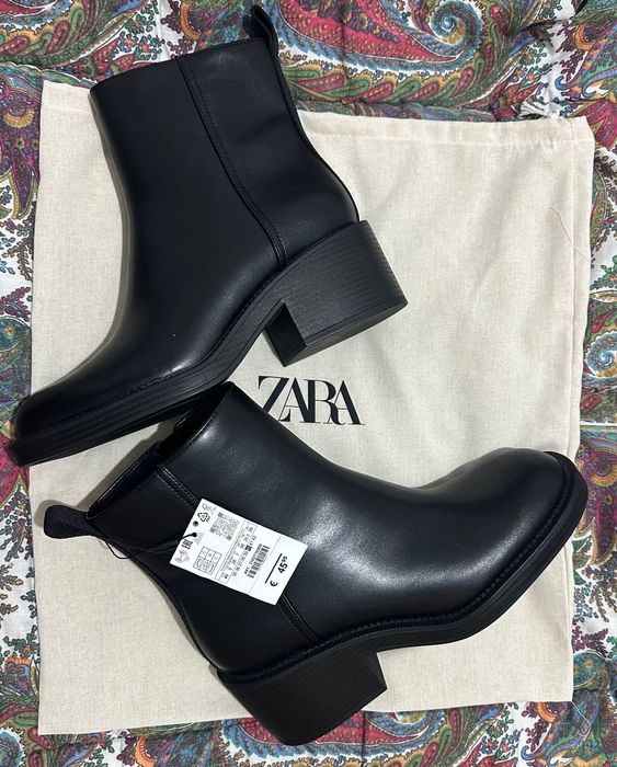 Botim Tacão em Bloco Zara