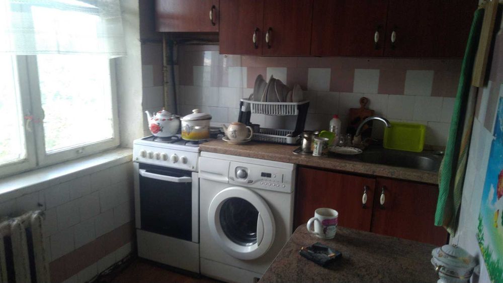 Продам 3-х кімнатну квартиру на Лісовому,вул.Курчатова   52000$