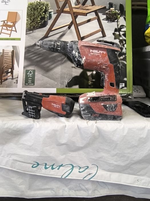 Máquina hilti sem carregador com uma bateria