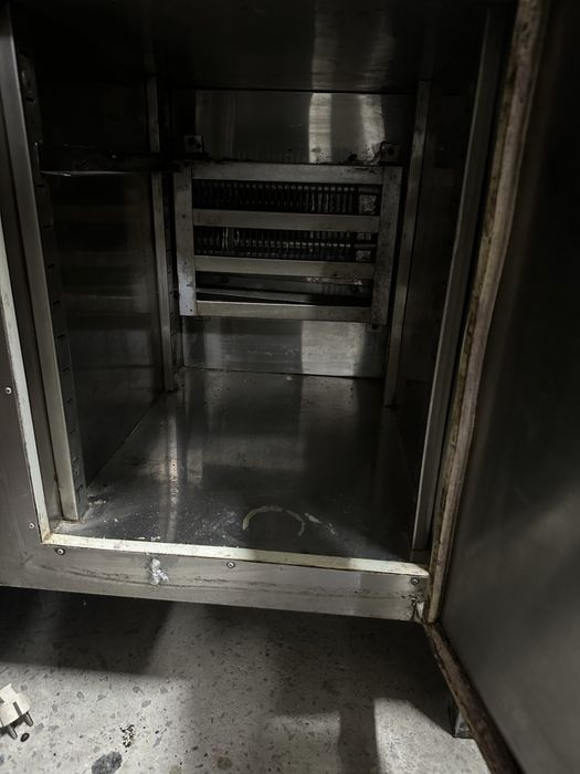 Холодильний стіл холодильний стол  100х70