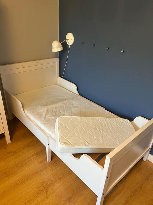 Lozko dzieciece z materacem Ikea - Sundvik. Szer 92. Dł 137-207