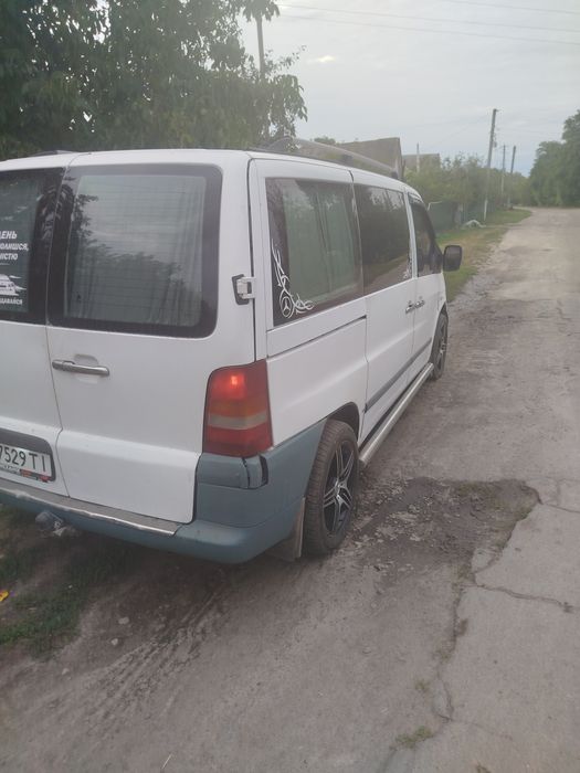 Мерседес Вито на повном ходу
