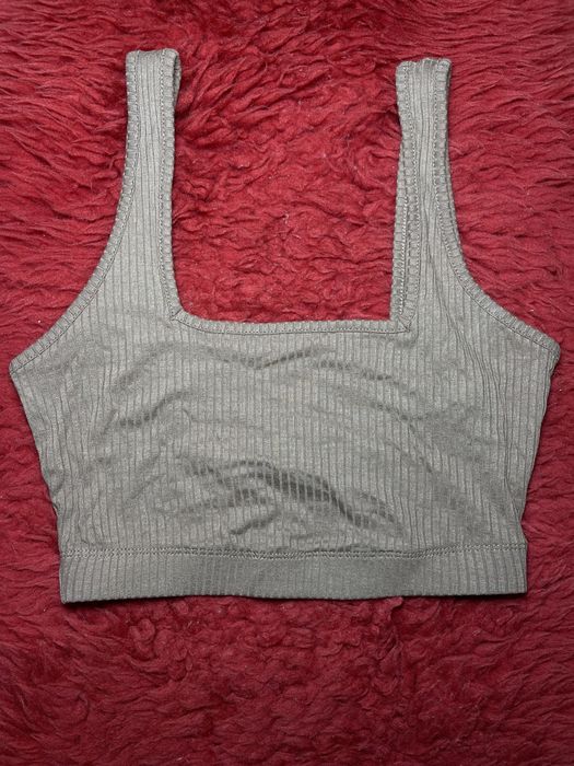 Asos crop top brązowy modny lato trendy