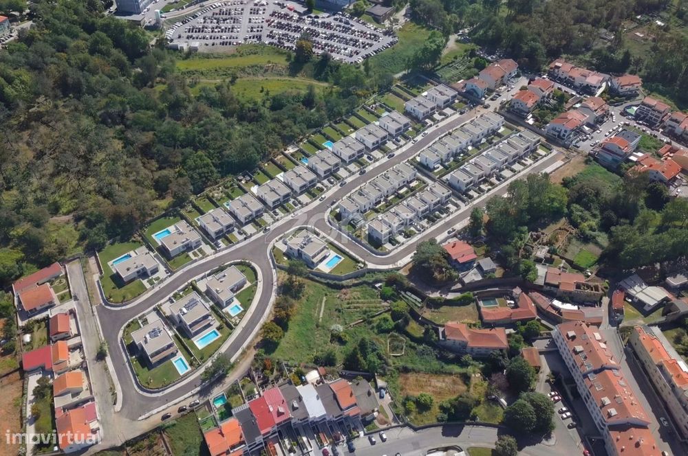 Terreno loteamento Mafamude - 18 Lotes para moradias vista mar