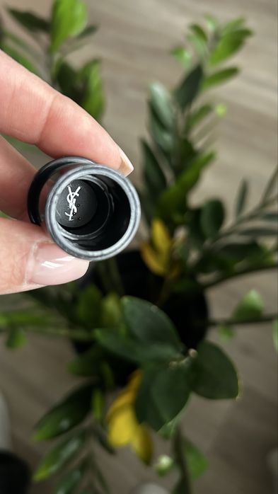 Yves Saint Laurent Black Opium