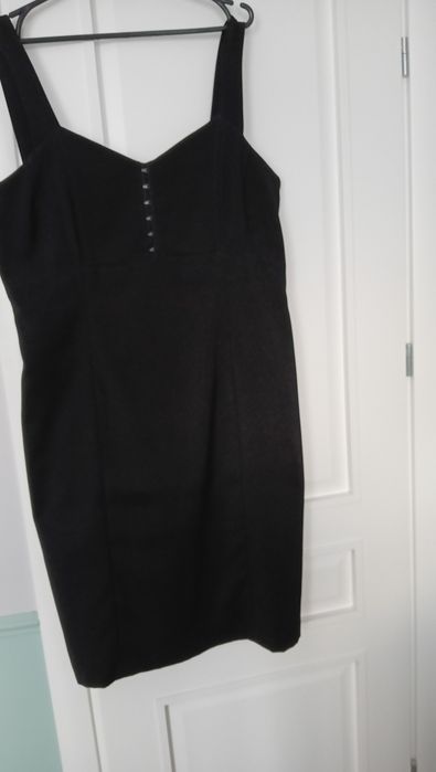 Sukienka czarna na ramiaczkach 42-46