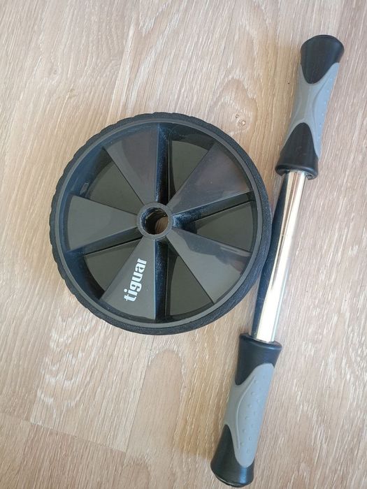 Nowe kółko gimnastyczne do ćwiczeń fitness i