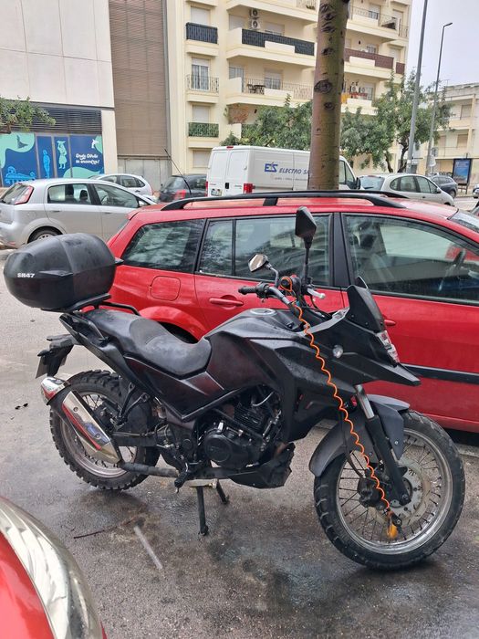 Sym NHT 125 em Bom Estado & Preço + Extras