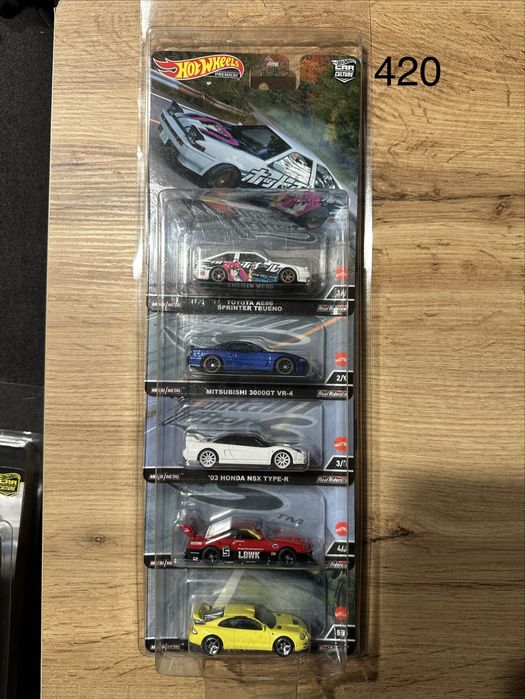 Hot wheels premium mountain driftters