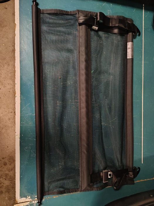 Belki na relingi plus siatka roleta do Audi Q5 2017