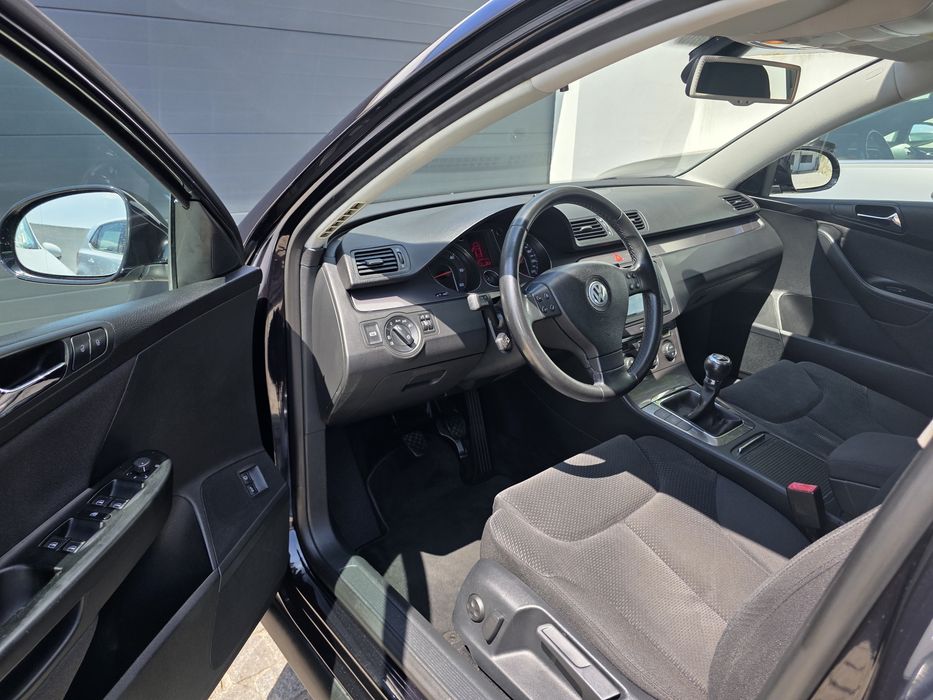 VW Passat 2.0 TDI Confortline Nacional