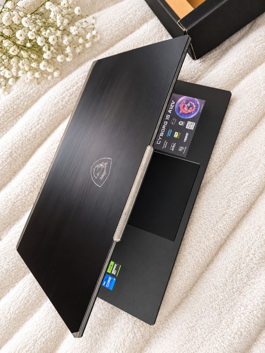 MSI Cyborg 15 i7 RTX 4050 16GB SSD 4TB + 512GB Windows 11 Pro NOWY