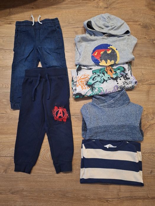Zestaw 98/104 bluzy,swetry i spodnie