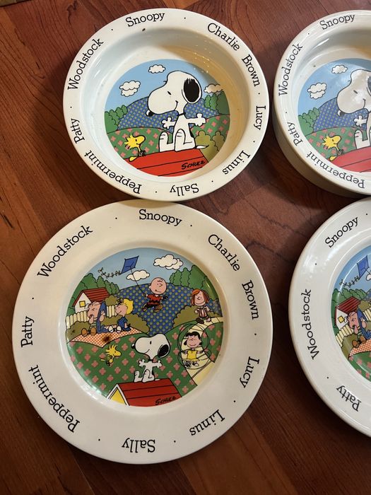 Pratos Snoopy  novos