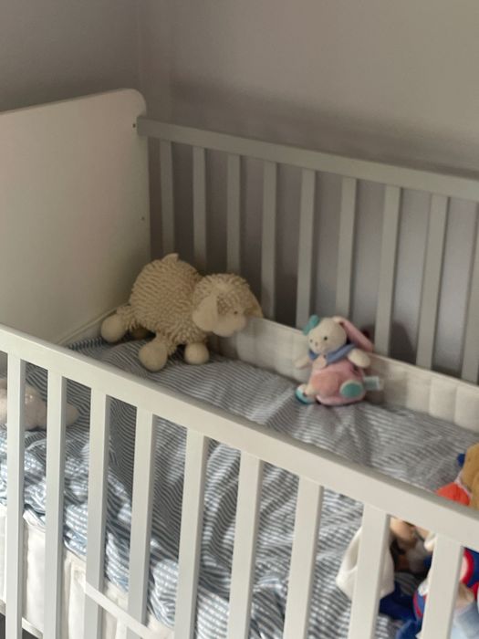 Berço de bébé madeira  9 meses aos 3 anos de idade
